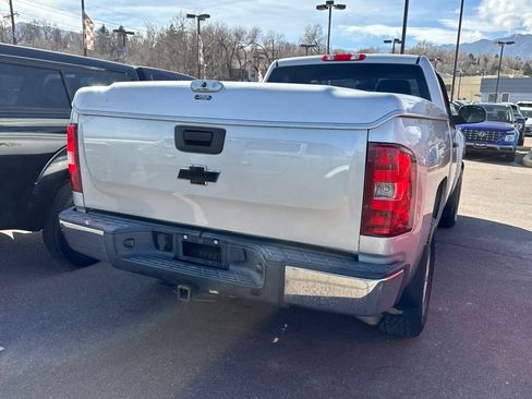 Used 2010 Chevrolet Silverado 1500 W/T image 12