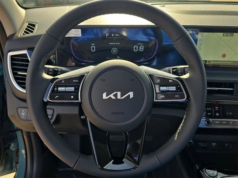 New 2026 Kia Seltos S image 32