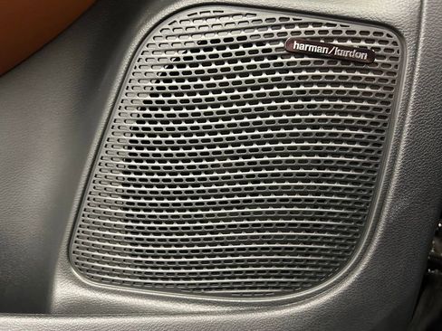 New 2026 Chrysler Pacifica Pinnacle w/ Trailer Tow Group image 6