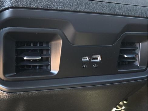 Used 2025 Chevrolet Silverado 2500 LT w/ Trail Boss Package image 16