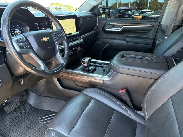 Used 2022 Chevrolet Silverado 1500 LT AWD/4WD image 18