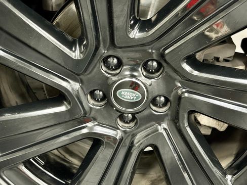 Used 2023 Land Rover Range Rover SE AWD/4WD image 18
