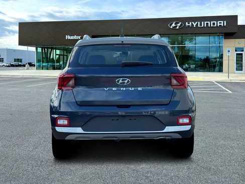 New 2026 Hyundai Venue SEL FWD image 6