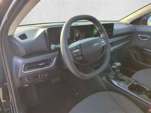 Used 2025 Kia K4 FWD image 12