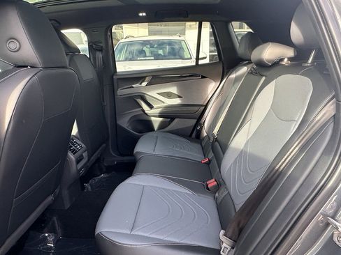 New 2026 Volkswagen Tiguan SE R-Line AWD/4WD image 7