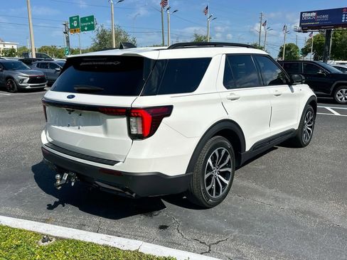 Used 2025 Ford Explorer ST-Line w/ Premium Package RWD image 5