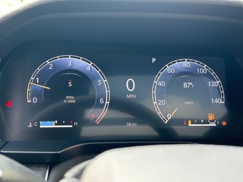 New 2025 Jeep Grand Cherokee L Limited w/ Luxury Tech Group II image 44