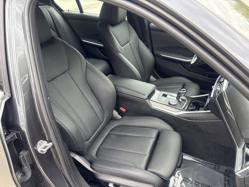 Used 2021 BMW 330i Sedan w/ Convenience Package RWD image 21