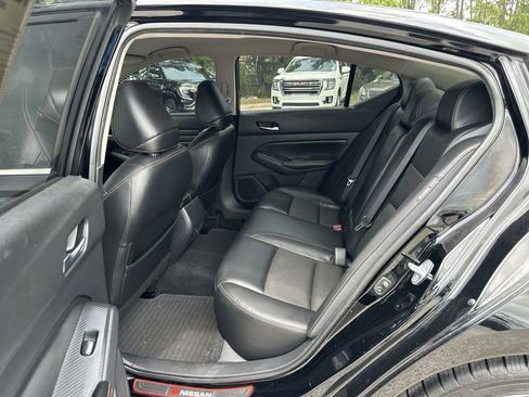 Used 2020 Nissan Altima 2.5 SR FWD image 23