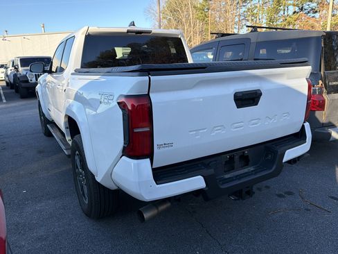 Used 2024 Toyota Tacoma TRD Sport image 7