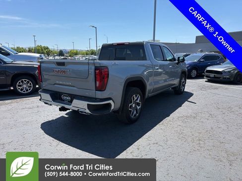 Used 2025 GMC Sierra 1500 SLT w/ SLT Convenience Package AWD/4WD image 9