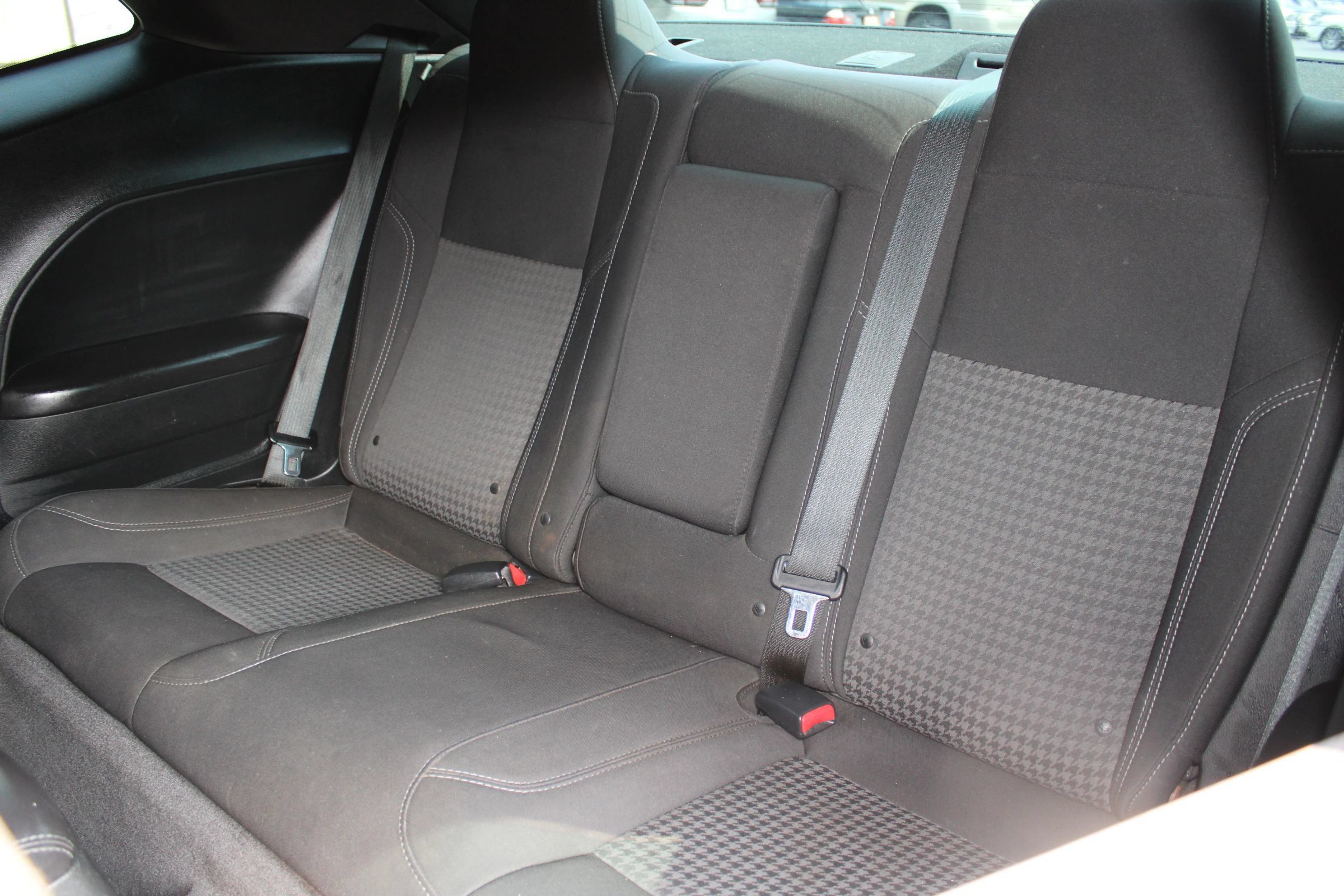 Used 2018 Dodge Challenger SXT RWD image 17