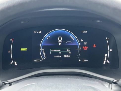 Used 2025 Toyota Camry LE w/ Convenience Package image 26