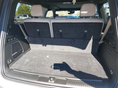 New 2026 Jeep Grand Wagoneer 2WD w/ Premium Group I image 14