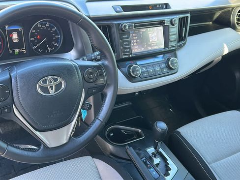 Used 2017 Toyota RAV4 XLE w/ All Weather Liner Package AWD/4WD image 10