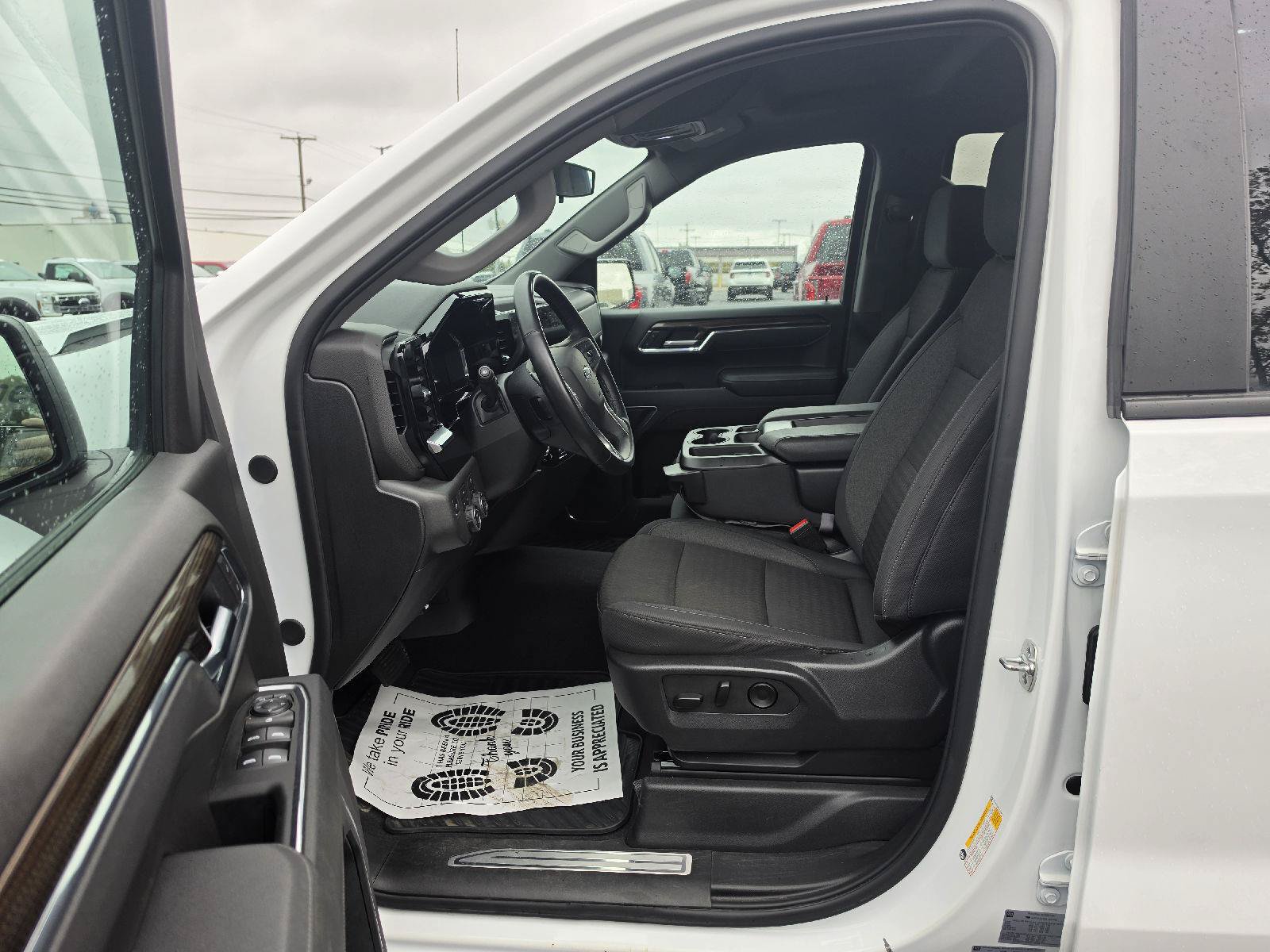 Used 2026 Chevrolet Silverado 1500 RST AWD/4WD image 10