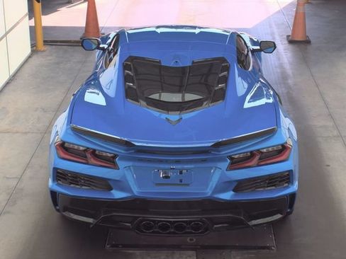 Used 2024 Chevrolet Corvette Z06 RWD image 5