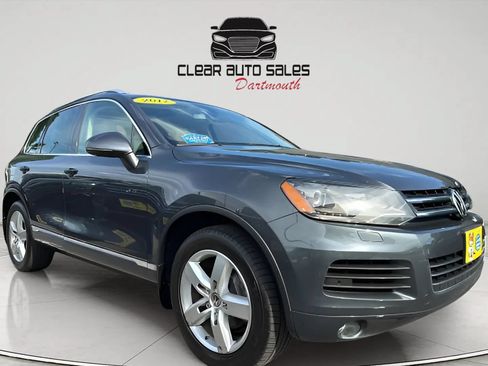 Used 2012 Volkswagen Touareg Executive AWD/4WD image 2