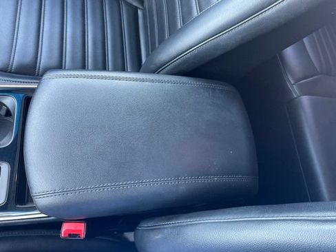 Used 2019 Ford Edge SEL w/ Equipment Group 201A AWD/4WD image 38