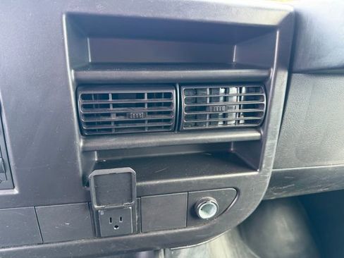 Used 2024 Chevrolet Express 2500 w/ Driver Convenience Package image 16