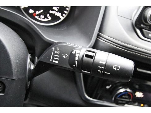 Certified 2022 Nissan Rogue SV w/ SV Premium Package image 14