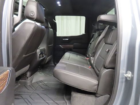 Used 2019 Chevrolet Silverado 1500 High Country w/ High Country Premium Package AWD/4WD image 13