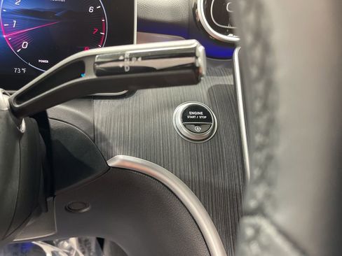 Used 2025 Mercedes-Benz C 300 4MATIC Sedan image 17