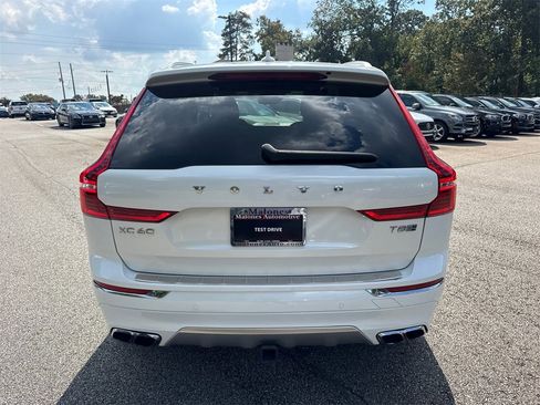 Used 2019 Volvo XC60 T8 Inscription w/ Advanced Package image 6