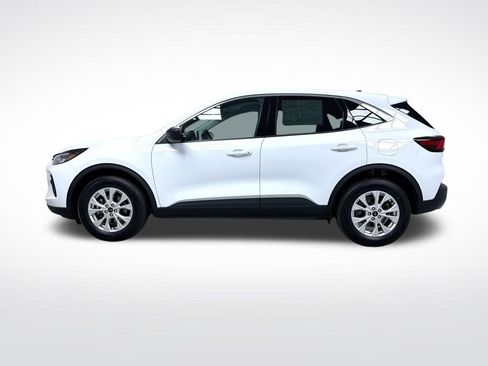 Used 2023 Ford Escape Active AWD/4WD image 3