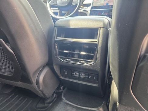Used 2022 Jeep Grand Cherokee Limited 4xe AWD/4WD image 15