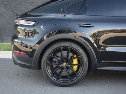 Used 2024 Porsche Cayenne Turbo GT image 41