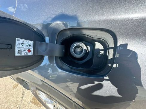 Used 2023 Ford Explorer Limited w/ Equipment Group 301A AWD/4WD image 45