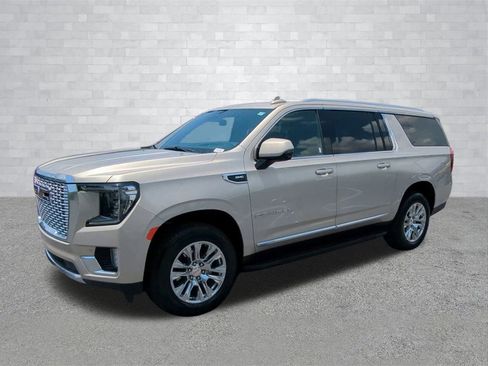 Used 2024 GMC Yukon XL Denali image 6
