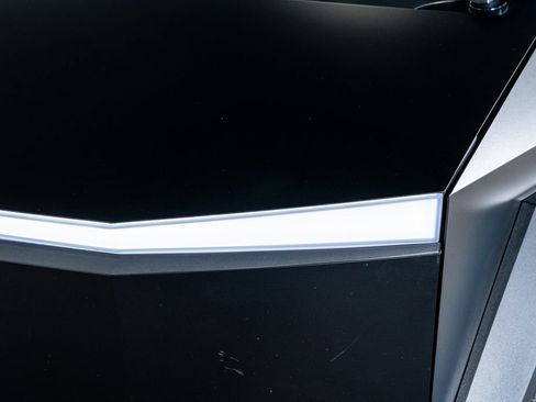 Used 2024 Tesla Cybertruck AWD Crew Cab image 13