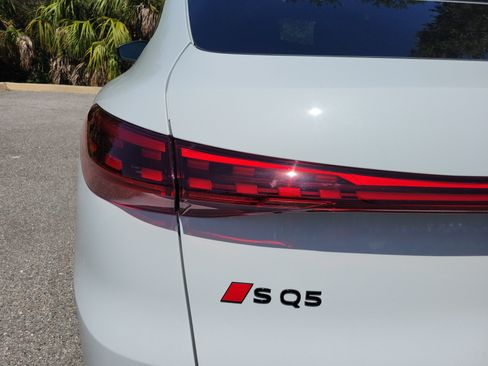 New 2026 Audi SQ5 Premium Plus AWD/4WD image 10