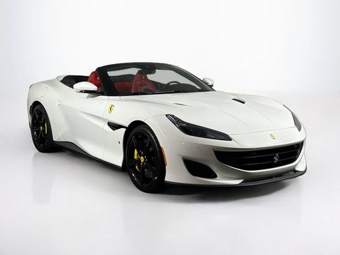 Certified 2020 Ferrari Portofino RWD image 1