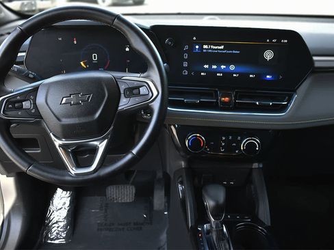 Used 2024 Chevrolet TrailBlazer ACTIV w/ Driver Confidence Package image 13