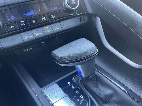 Used 2024 Hyundai Elantra SEL FWD image 30