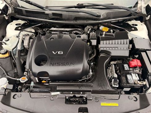 Used 2016 Nissan Maxima Platinum image 43