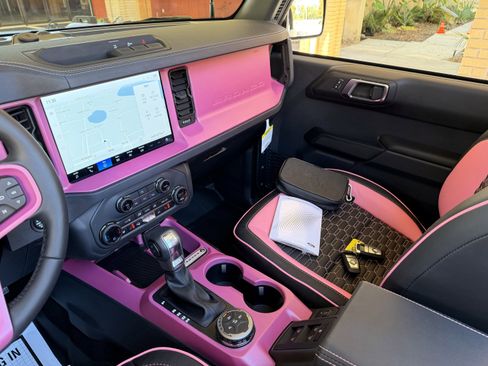 Used 2025 Ford Bronco Outer Banks image 24