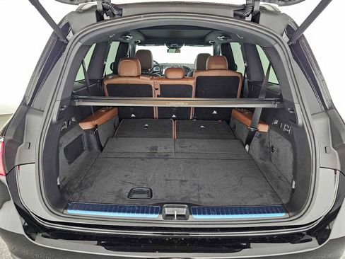 New 2026 Mercedes-Benz GLS 580 4MATIC image 18