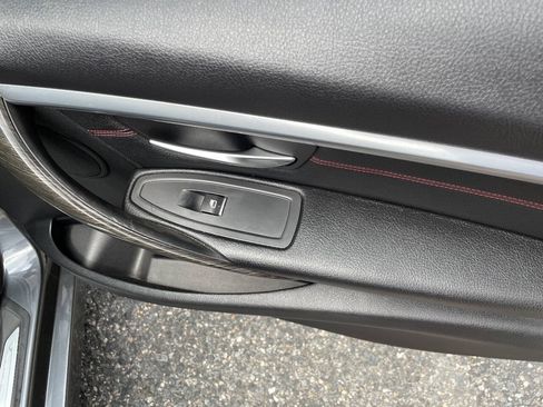 Used 2017 BMW 330i Sedan w/ Premium Package RWD image 34