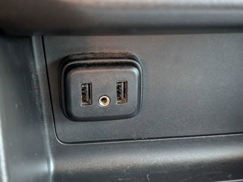 Used 2019 Chevrolet Colorado LT image 19