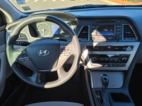 Used 2015 Hyundai Sonata SE w/ Option Group 09 image 13