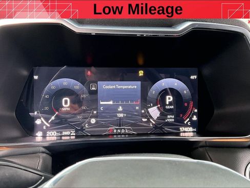 Used 2024 GMC Canyon Elevation w/ Trailering Package image 2