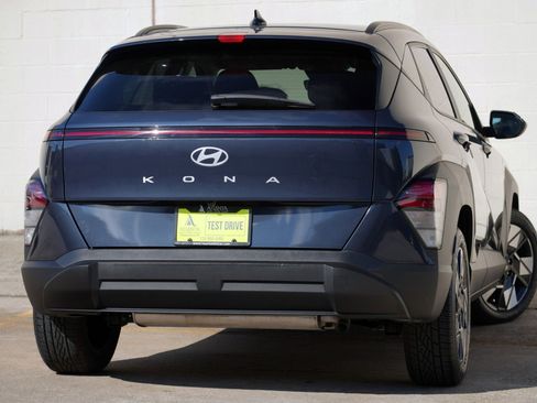 Used 2024 Hyundai Kona SEL FWD image 4