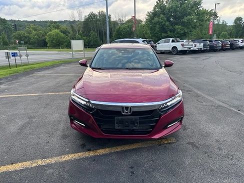Used 2018 Honda Accord Touring image 8