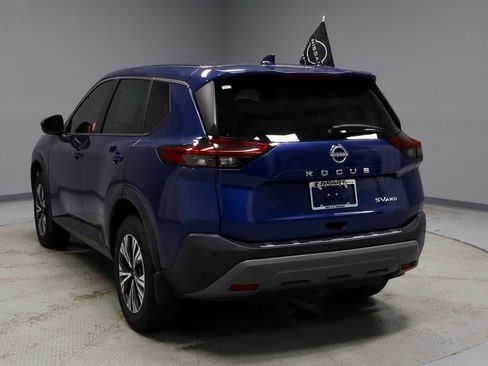 Certified 2022 Nissan Rogue SV image 11