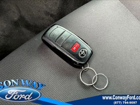 Used 2024 Toyota Tacoma TRD Off-Road image 37