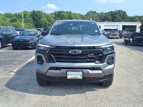 Used 2024 Chevrolet Colorado Z71 w/ Z71 Convenience Package 2 AWD/4WD image 19